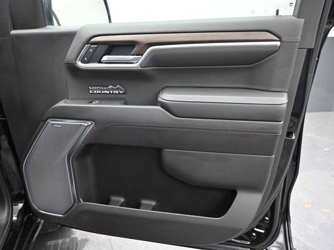 Used 2025 Chevrolet Silverado 1500 High Country w/ Midnight Edition AWD/4WD image 20