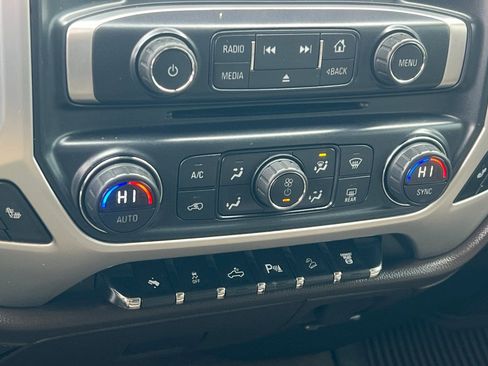 Used 2015 GMC Sierra 2500 SLT w/ Duramax Plus Package image 17