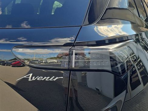 New 2026 Buick Envision Avenir image 8