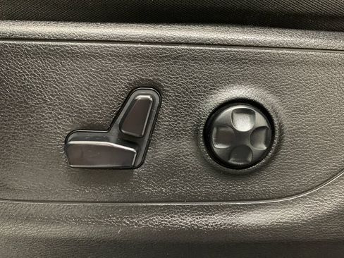 Used 2019 RAM 1500 Big Horn AWD/4WD image 5