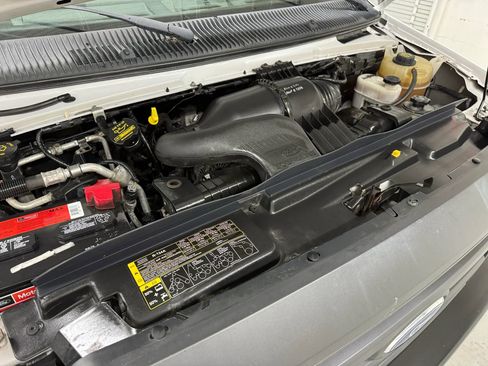 Used 2011 Ford E-150 and Econoline 150 w/ Commercial Cargo Van Pkg image 37