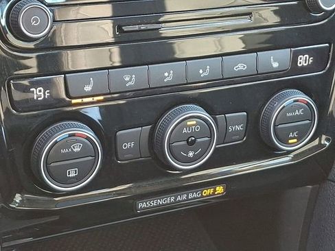 Used 2020 Volkswagen Passat 2.0T SEL image 19