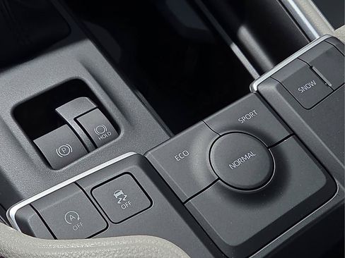 New 2026 Toyota Grand Highlander FWD image 22