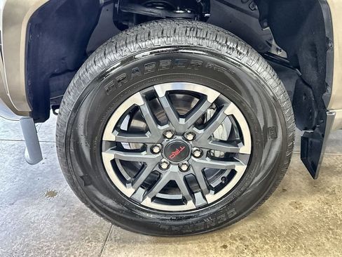 Used 2024 Toyota Tacoma TRD Sport image 31