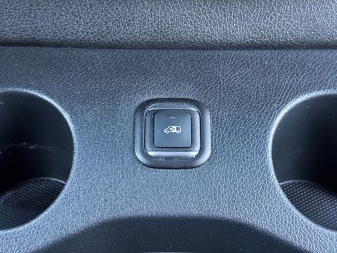 Used 2024 Mercedes-Benz Sprinter 2500 image 31