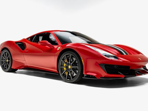 Used 2019 Ferrari 488 Pista Coupe RWD image 5