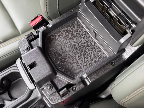 Used 2025 Jeep Gladiator Mojave w/ Safety Group image 24