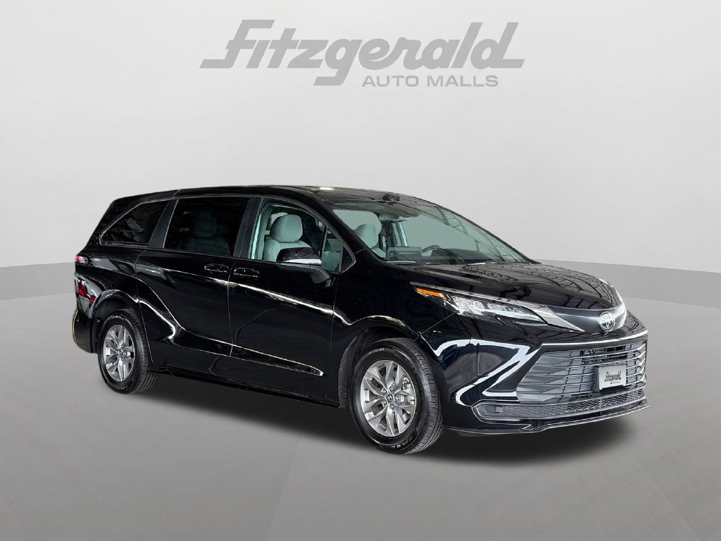 Certified 2026 Toyota Sienna LE FWD 360° Tour