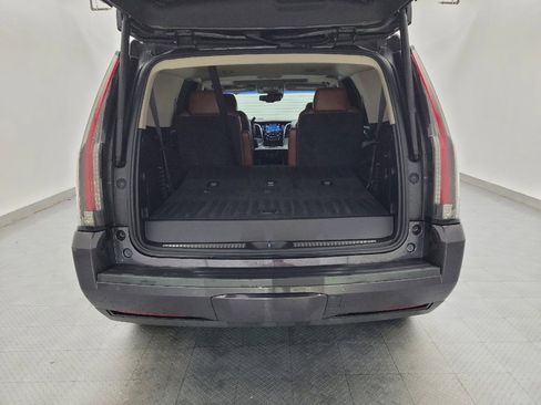 Used 2015 Cadillac Escalade Luxury AWD/4WD image 29