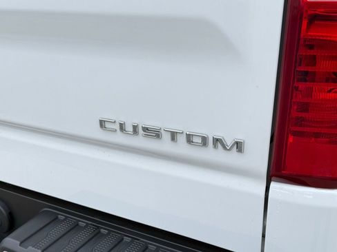 Used 2022 Chevrolet Silverado 1500 Custom AWD/4WD image 10