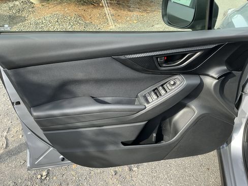 Used 2020 Subaru Crosstrek 2.0i AWD/4WD image 18