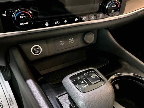 Used 2023 Nissan Rogue SV w/ SV Premium B Package FWD image 30