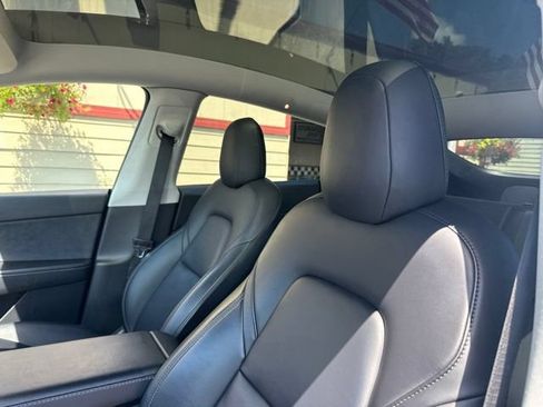 Used 2021 Tesla Model Y Performance AWD/4WD image 10