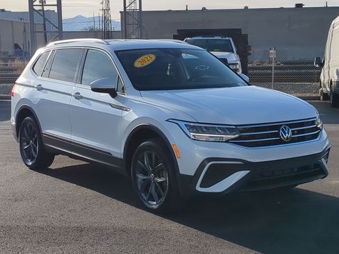 Used 2023 Volkswagen Tiguan SE image 8