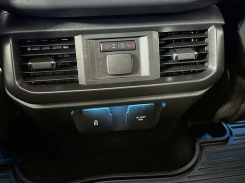 Used 2025 Ford F150 Raptor AWD/4WD image 27