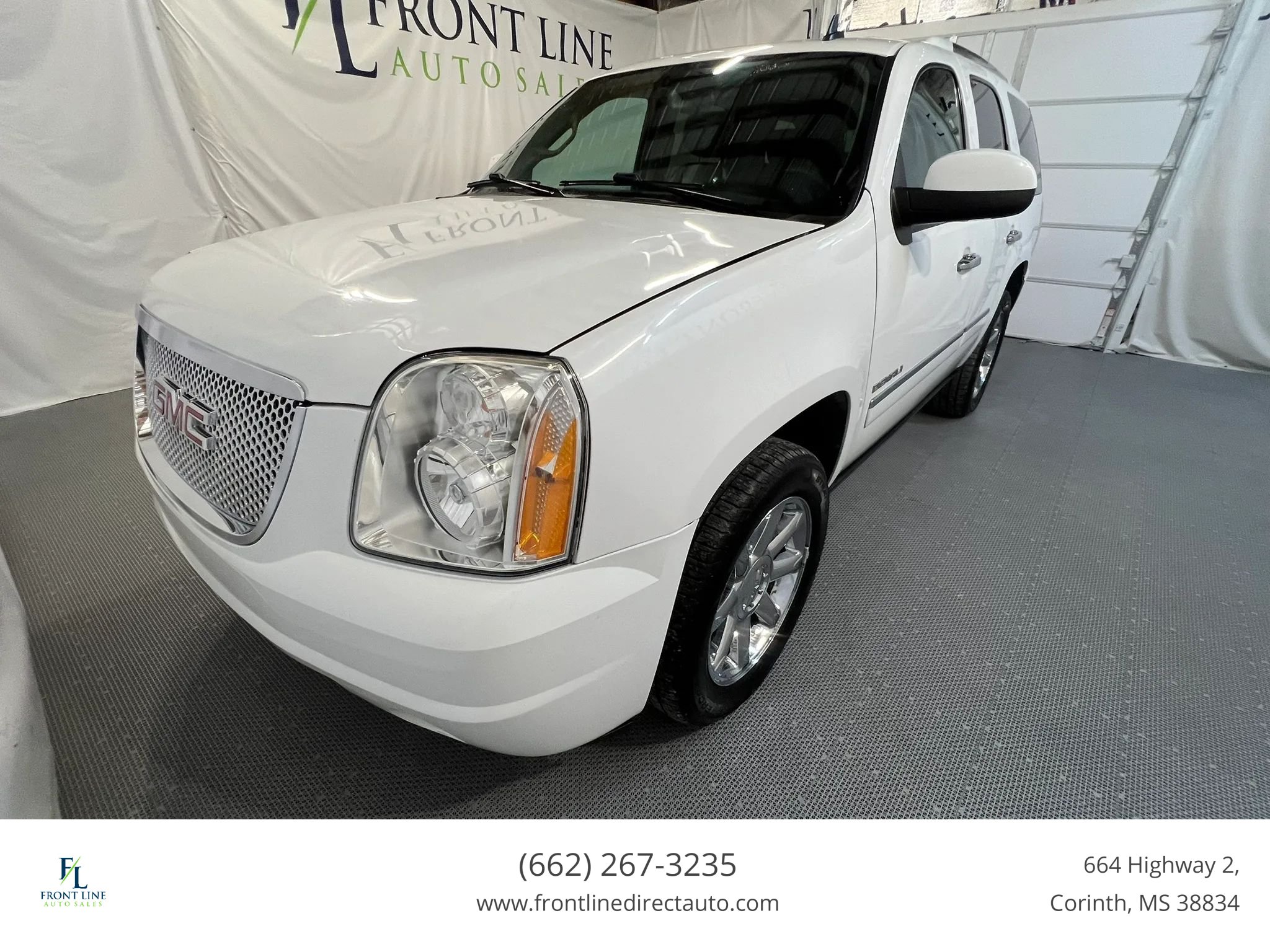 Used 2012 GMC Yukon Denali AWD/4WD image 3