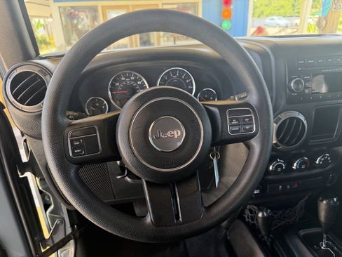 Used 2015 Jeep Wrangler Sport AWD/4WD image 14