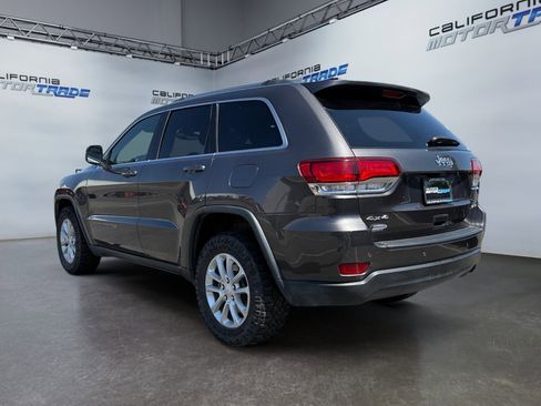 Used 2021 Jeep Grand Cherokee Laredo image 7