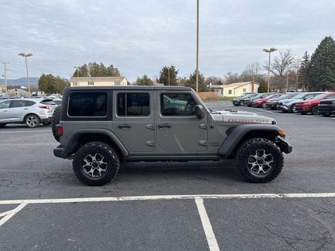 Used 2021 Jeep Wrangler Unlimited Rubicon w/ Cold Weather Group image 7