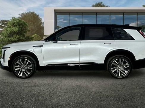 New 2026 Cadillac Vistiq Sport w/ LPO, Floor Liner Package image 7