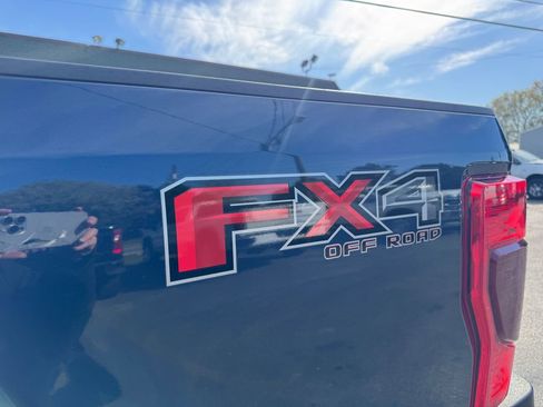 Used 2020 Ford F250 Lariat w/ Lariat Value Package AWD/4WD image 15