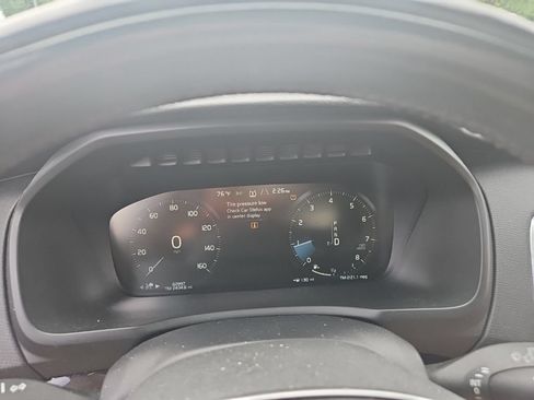 Used 2019 Volvo XC90 T6 Momentum AWD/4WD image 19
