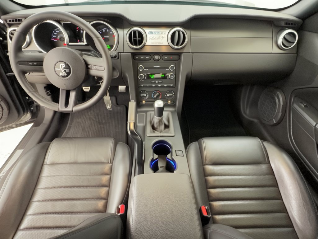 Used 2009 Ford Mustang Shelby GT500 RWD image 17
