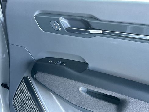 New 2026 Kia EV9 Land image 14
