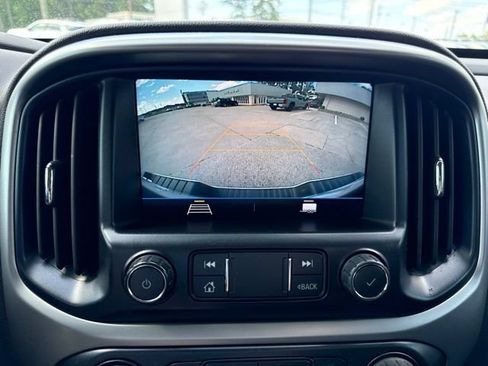 Used 2021 Chevrolet Colorado LT AWD/4WD image 26