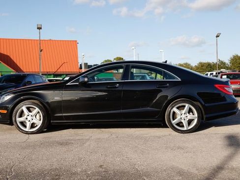 Used 2012 Mercedes-Benz CLS 550 4MATIC w/ Premium I Pkg image 8