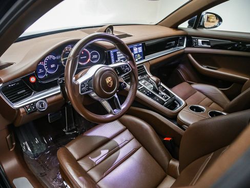 Used 2020 Porsche Panamera 4 E-Hybrid AWD/4WD image 4