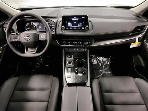 New 2026 Nissan Rogue Dark Armor FWD image 5