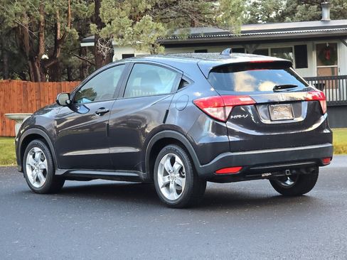 Used 2016 Honda HR-V LX image 6