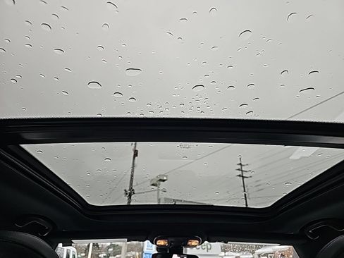 Certified 2024 Jeep Compass Limited w/ High Altitude Package image 22