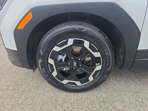 Used 2025 Hyundai Santa Fe SEL image 21