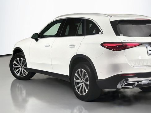 Used 2024 Mercedes-Benz GLC 300 image 15