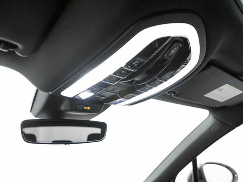 New 2026 Porsche Macan Turbo AWD/4WD image 32