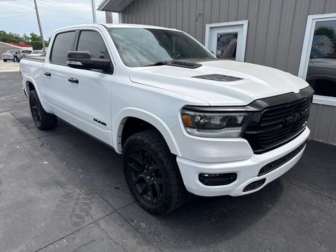Used 2022 RAM 1500 Laramie AWD/4WD image 1