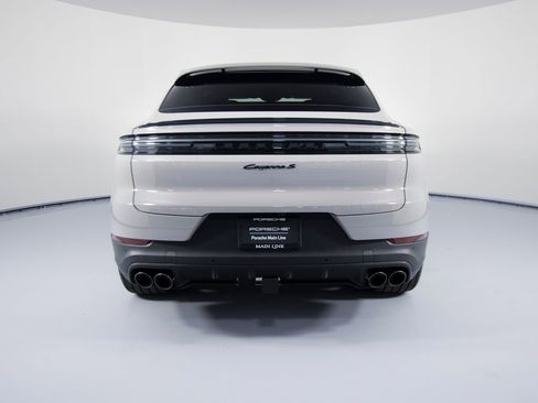 New 2026 Porsche Cayenne S AWD/4WD image 9