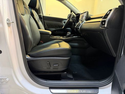 Used 2023 Kia Sorento SX FWD image 46
