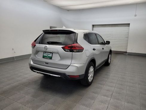 Used 2019 Nissan Rogue S FWD image 9