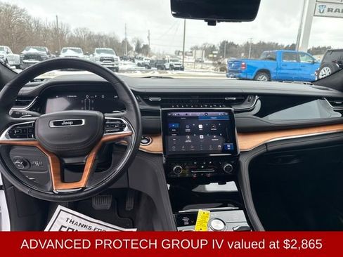 Used 2024 Jeep Grand Cherokee L Summit image 15