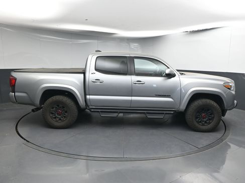 Used 2023 Toyota Tacoma SR5 image 9