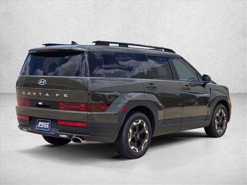 Used 2025 Hyundai Santa Fe SEL FWD image 5