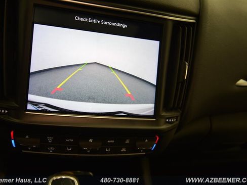 Used 2022 Maserati Levante Modena AWD/4WD image 34