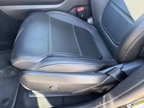 Used 2023 Mercedes-Benz GLC 300 image 17