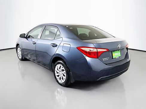 Used 2018 Toyota Corolla LE w/ Carpet Mat Package (TMS) FWD image 7