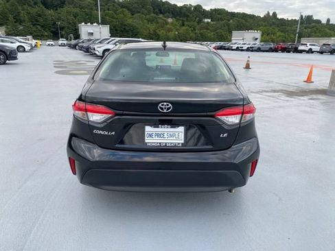 Used 2024 Toyota Corolla LE FWD image 7