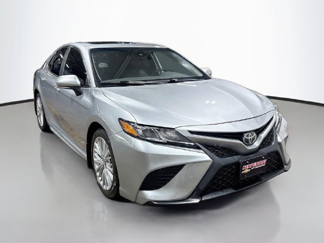 Used 2019 Toyota Camry SE FWD image 5