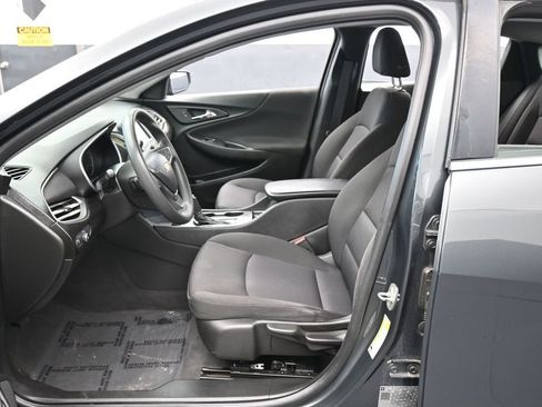 Used 2018 Chevrolet Malibu LS FWD image 11